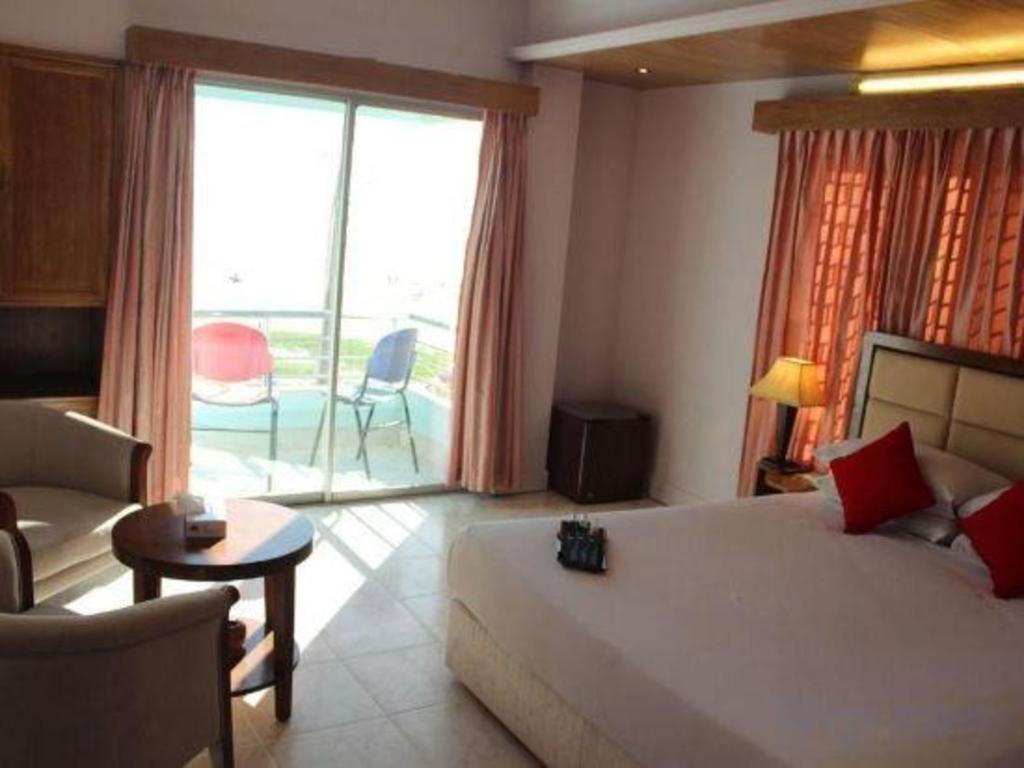 Hotel Sea Crown ค็อกเซสบาซาร์ ภายนอก รูปภาพ