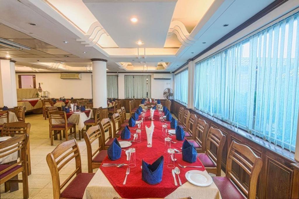 Hotel Sea Crown ค็อกเซสบาซาร์ ภายนอก รูปภาพ