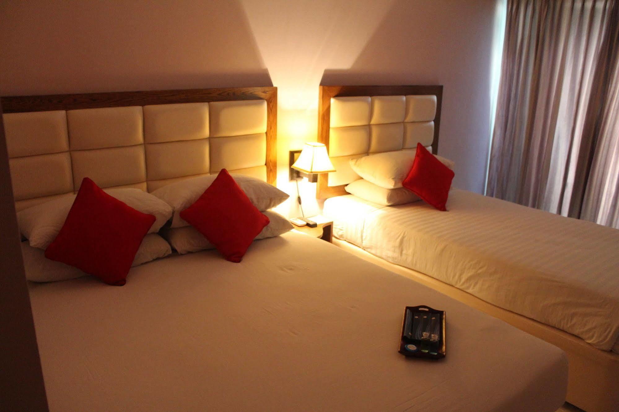 Hotel Sea Crown ค็อกเซสบาซาร์ ภายนอก รูปภาพ